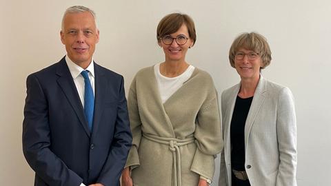 Bundesforschungsministerin Bettina Stark-Watzinger MdB zu Besuch bei der Deutschen Herzstiftung