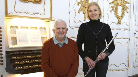 Prof. Hans Joachim Trappe (Orgel) und Prof. Christiane Tiefenbacher (Querflöte) in der Fürstlichen Abteikirche Amorbach.